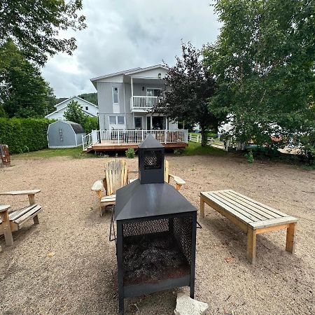 Maison Sur Le Lac Desbiens Luaran gambar